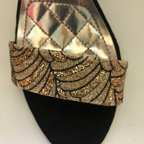 Alfani Anika Black/Gold Heels - Picture 6 of 8